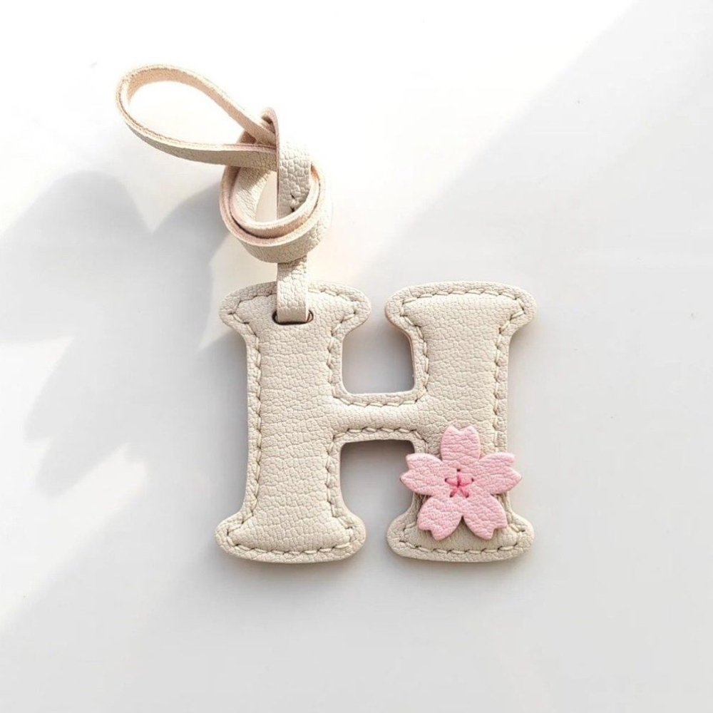 Monogram Keychain Leather - Креативный высококачественный брелок из натуральной кожи