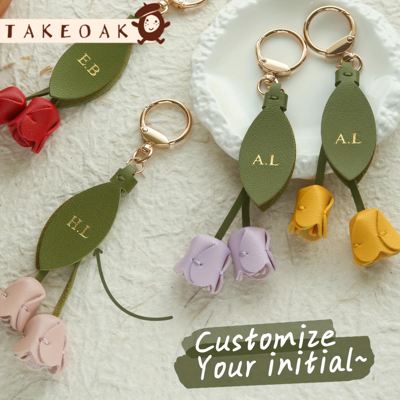 Monogram Keychain Leather - Кожаный брелок-тюльпан с индивидуальными инициалами, персонализированные