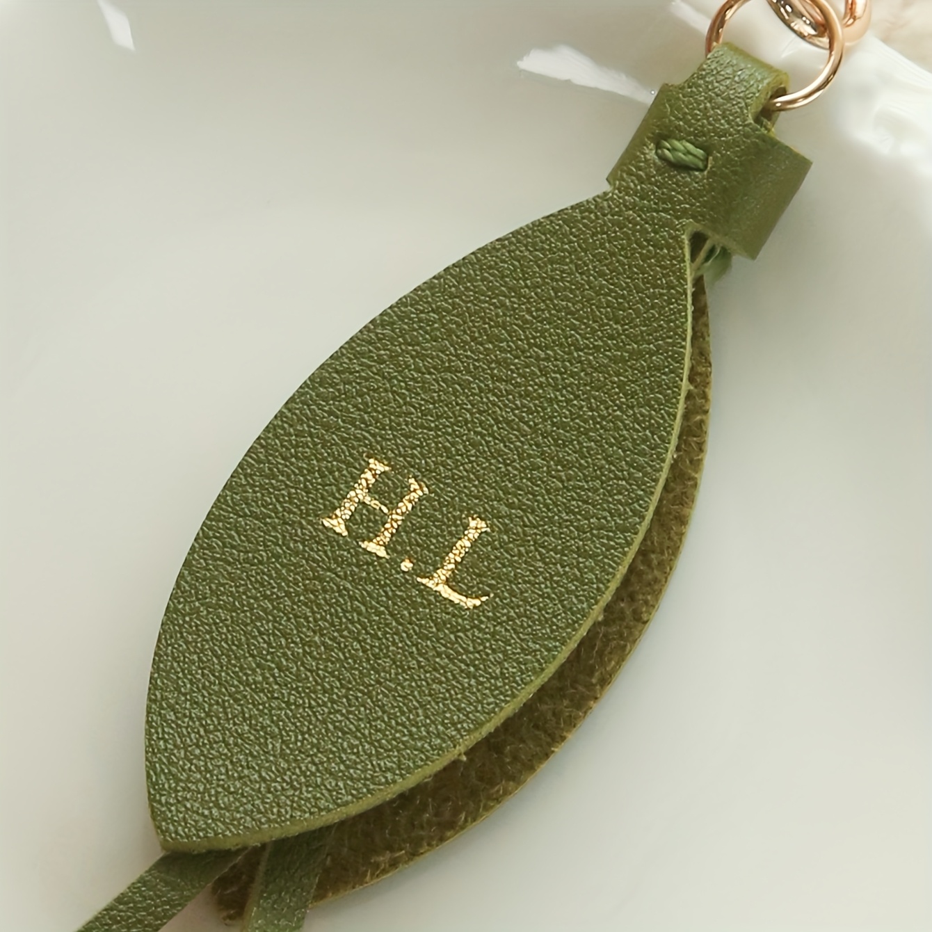 Кожаный брелок-тюльпан с индив – обзор и цена Monogram Keychain Leather